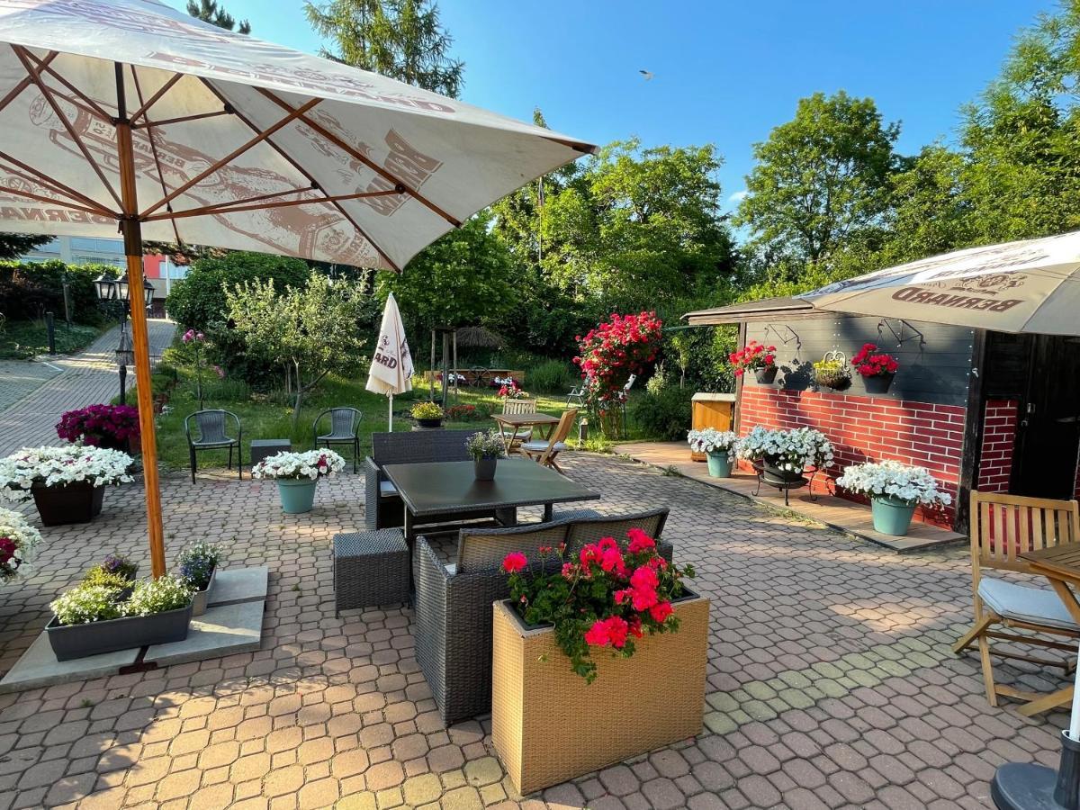 Hotel Diana Apartments Прага Экстерьер фото