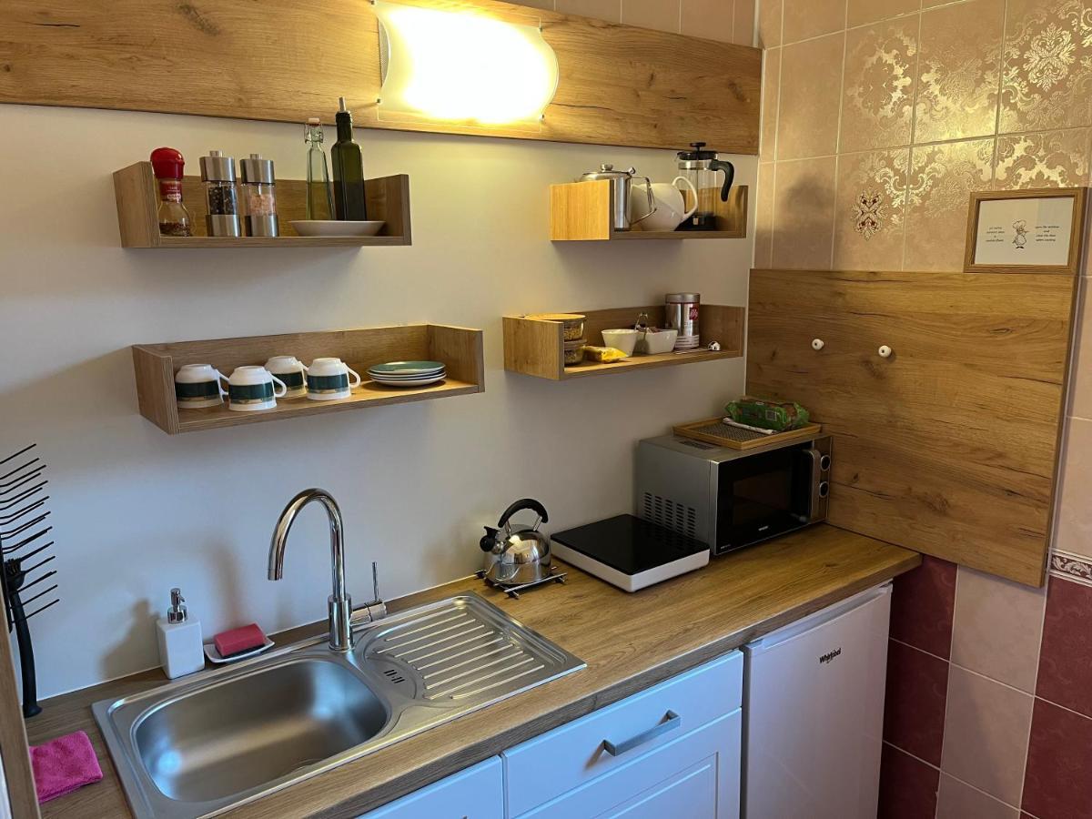 Hotel Diana Apartments Прага Экстерьер фото