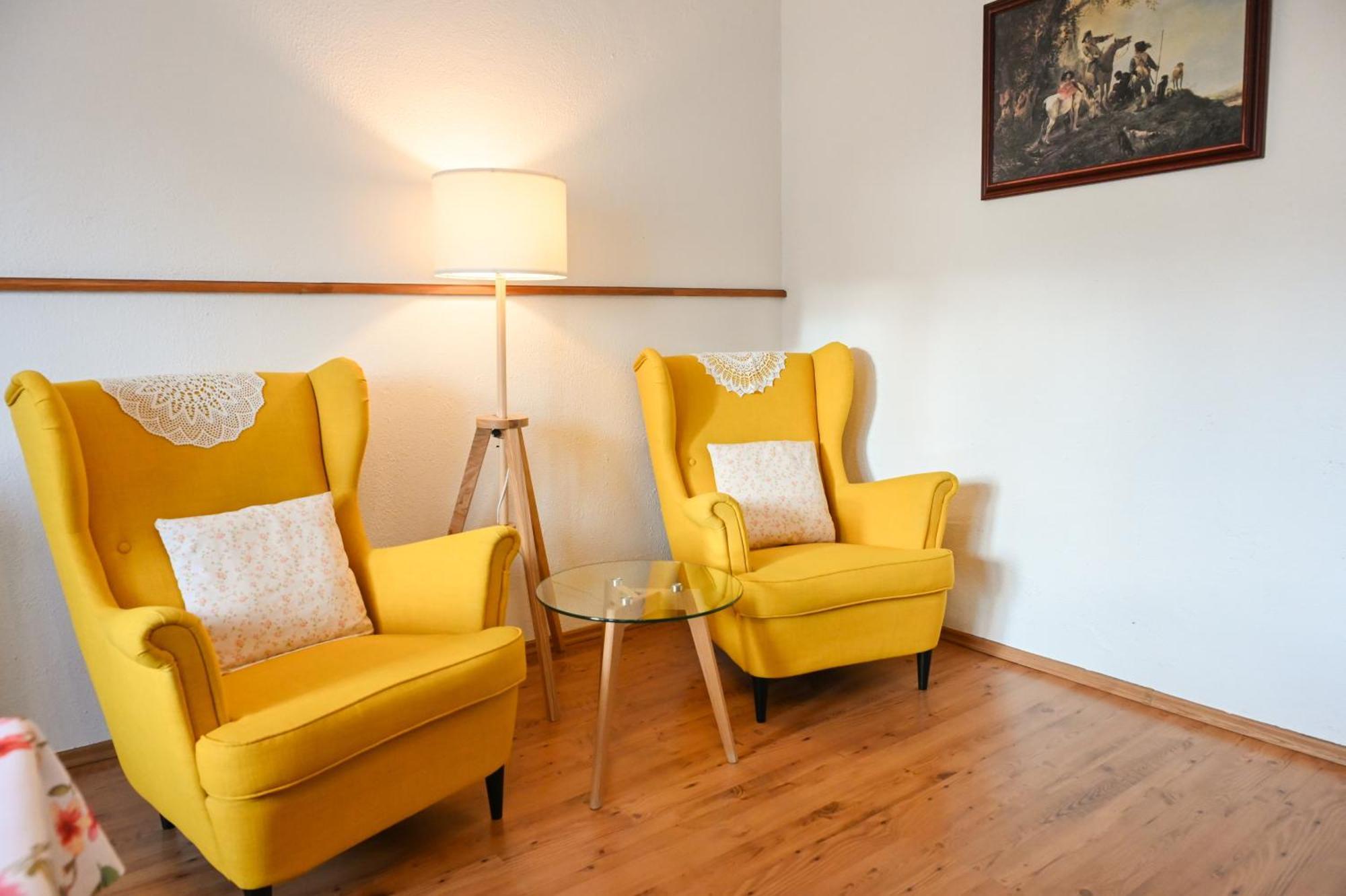 Hotel Diana Apartments Прага Экстерьер фото