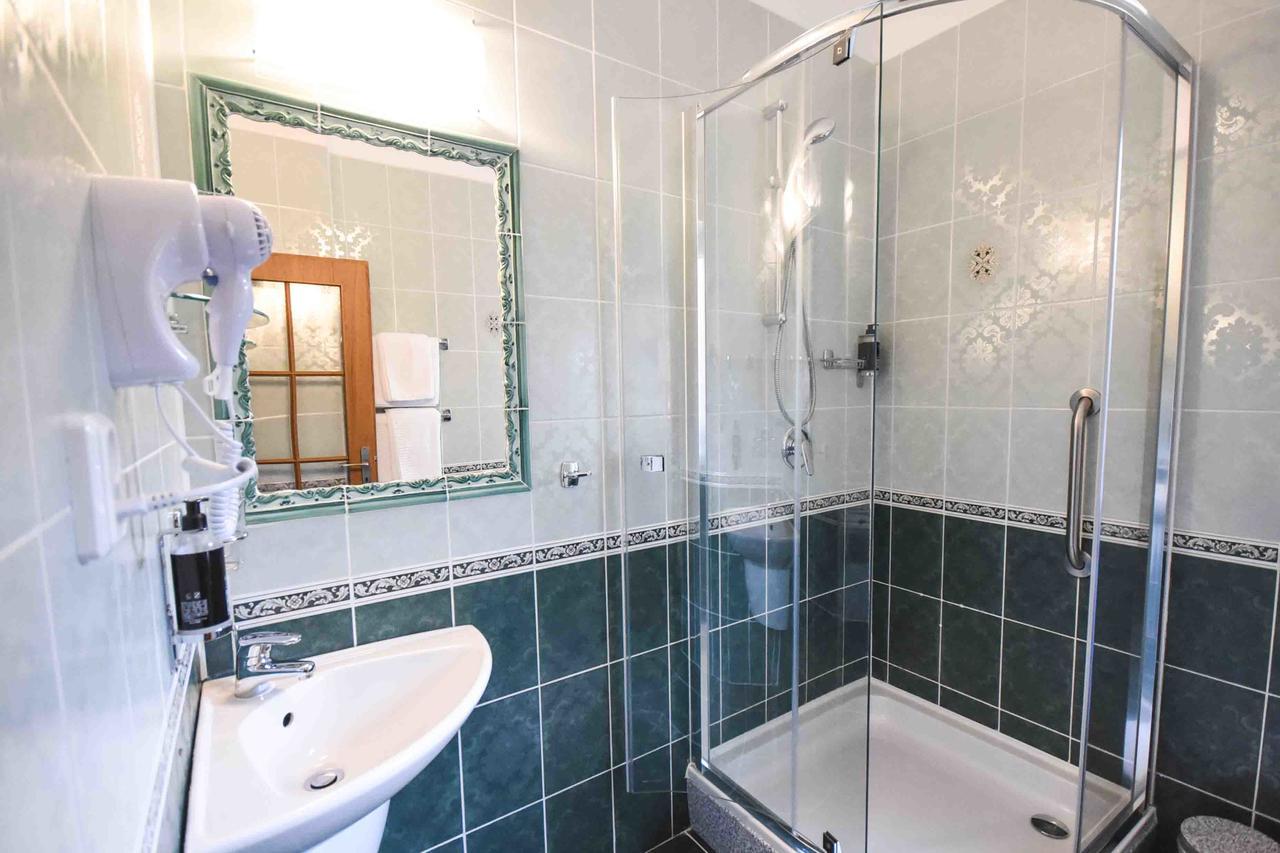 Hotel Diana Apartments Прага Экстерьер фото