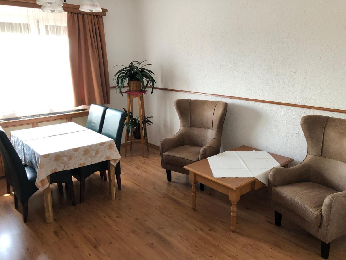 Hotel Diana Apartments Прага Экстерьер фото